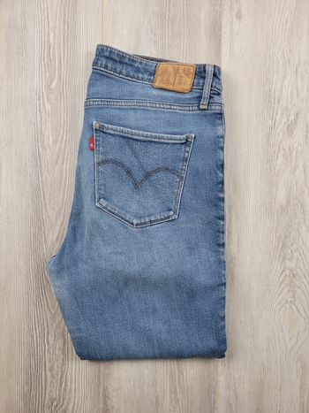 Jean Levi’s Skinny – Taille 31 – Bleu denim – Excellent état