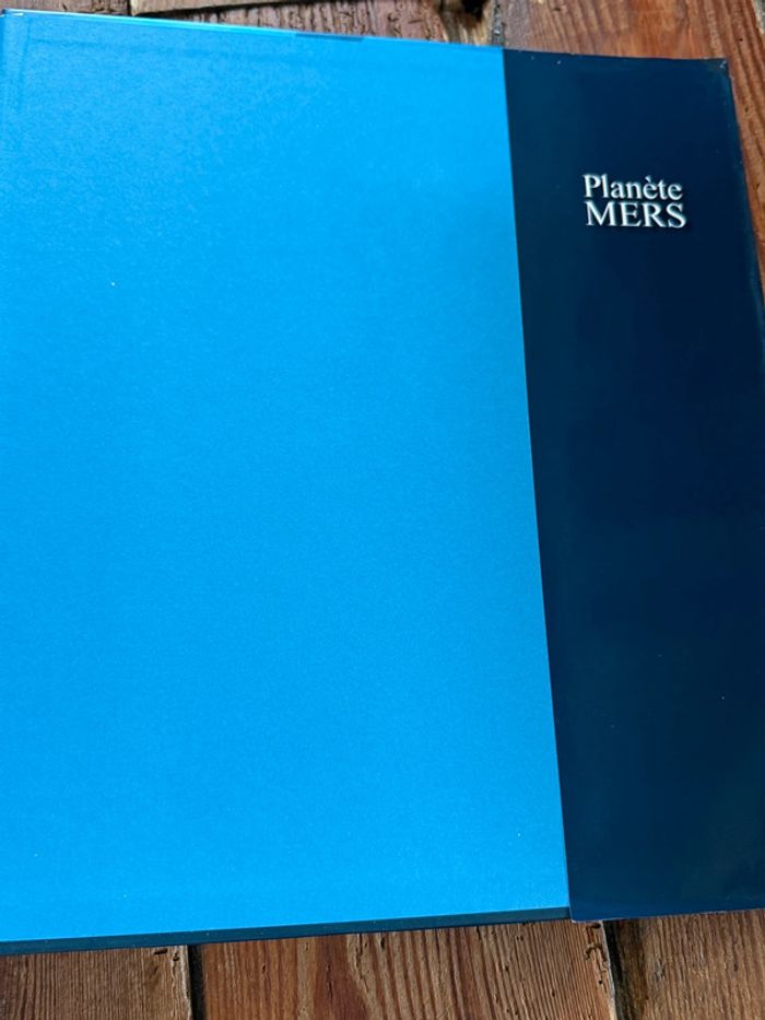 Grand beau livre Planète Mers Nicolas Hulot Laurent Ballesta Pierre Descamp Michel Lafon - photo numéro 14