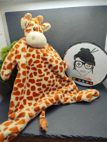 doudou girafe kimbaloo jaune marron beige orange Plat Grand Peluche Brioche 3648