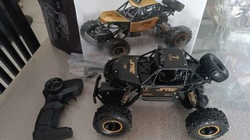 🚗 [NEUVE] Voiture télécommandée tout-terrain 4x4
