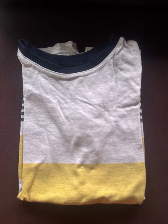 Lot n’9 de 5 T-shirts MC garçon 5 ans - photo numéro 4