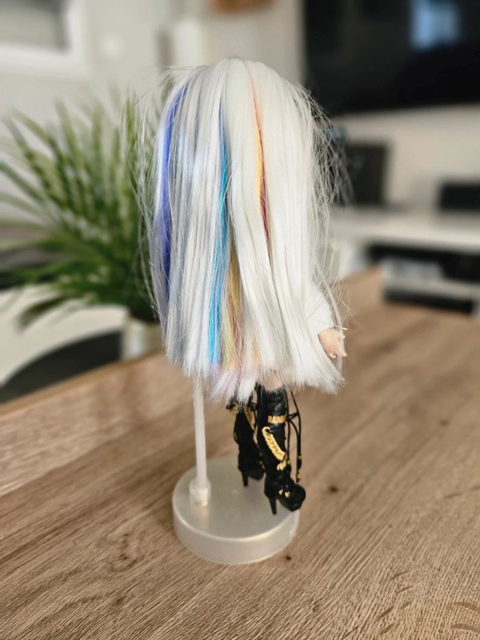 Poupee Rainbow - photo numéro 2
