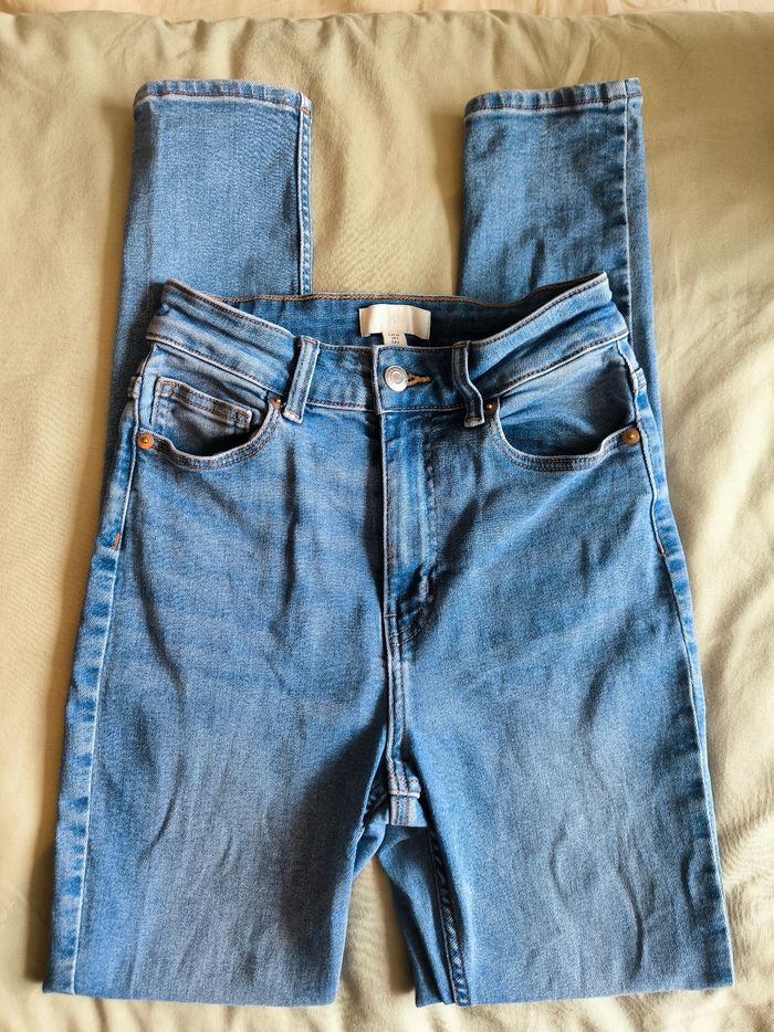Jean H&M - photo numéro 1