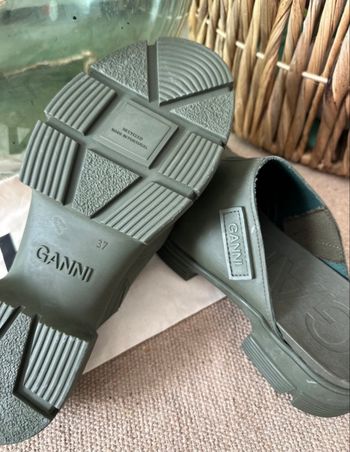Mules GANNI kaki T37 – neuves avec boîte
