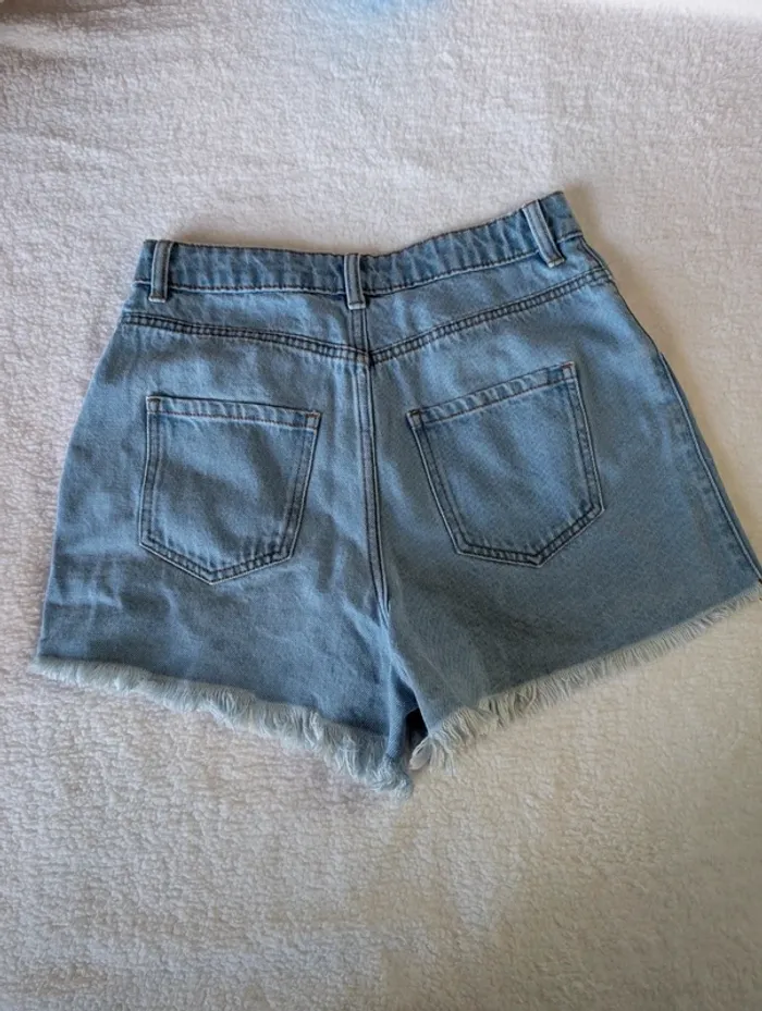 🌺Short en jean brodé – Tezenis - photo numéro 6