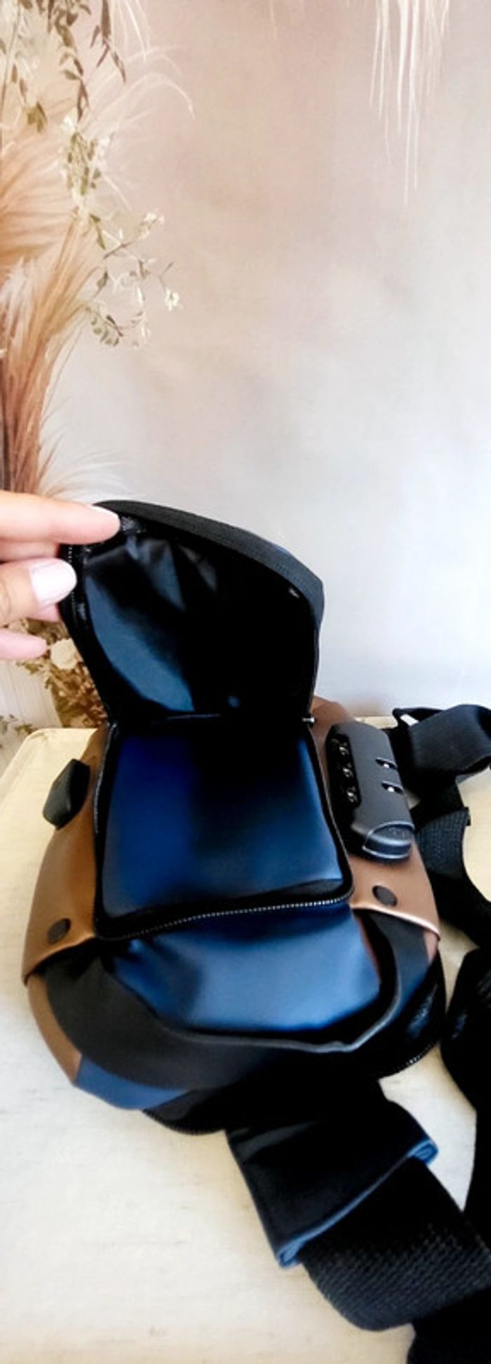 Sac à dos bandoulière anti vol – bleu et marron - photo numéro 6