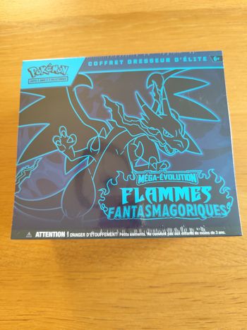 ETB coffret dresseur d'elite cartes Pokémon ME02 Flammes fantasmagoriques Dracaufeu