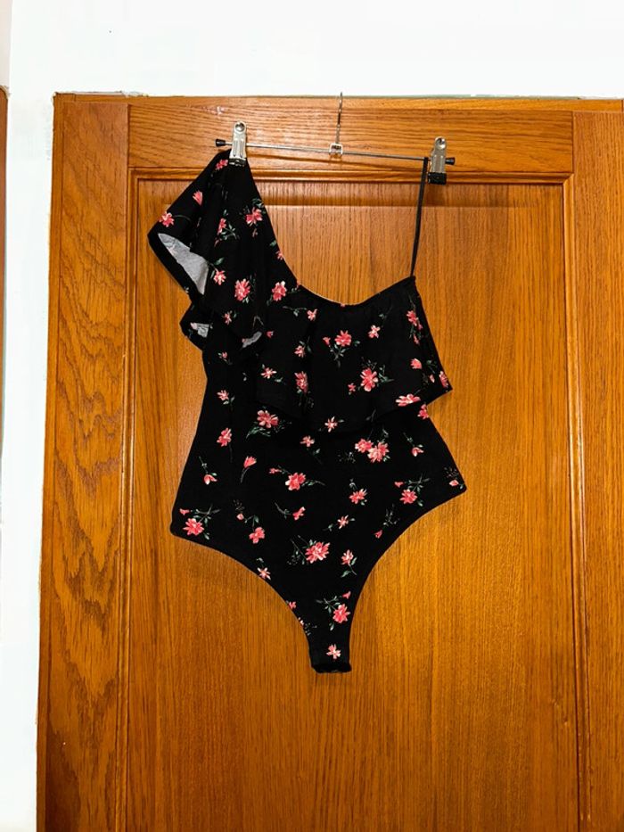 Body noir fleuri
