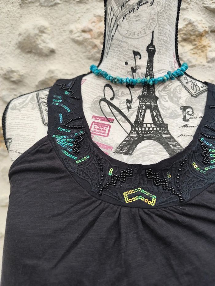 Débardeur haut noir femme taille M C&A avec perles à l'encolure - photo numéro 2