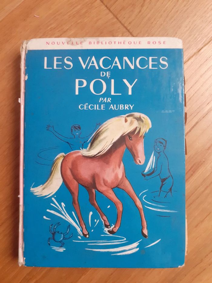 Les vacances de Poly par Cécile Aubry