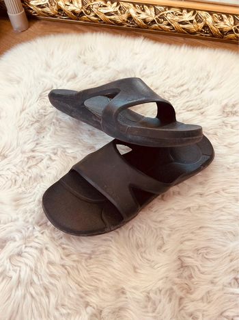 Pointure 34/35 sandales claquettes de plage garçon décathlon bleues marine