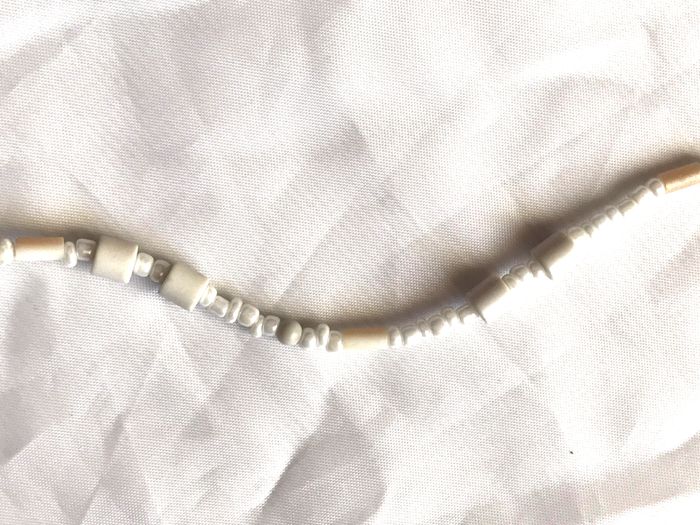 Collier Pendentif Coquillage Perles Blanches Chaîne Bijou Doré Cuivre Verre Fantaisie Hommes Femmes - photo numéro 6