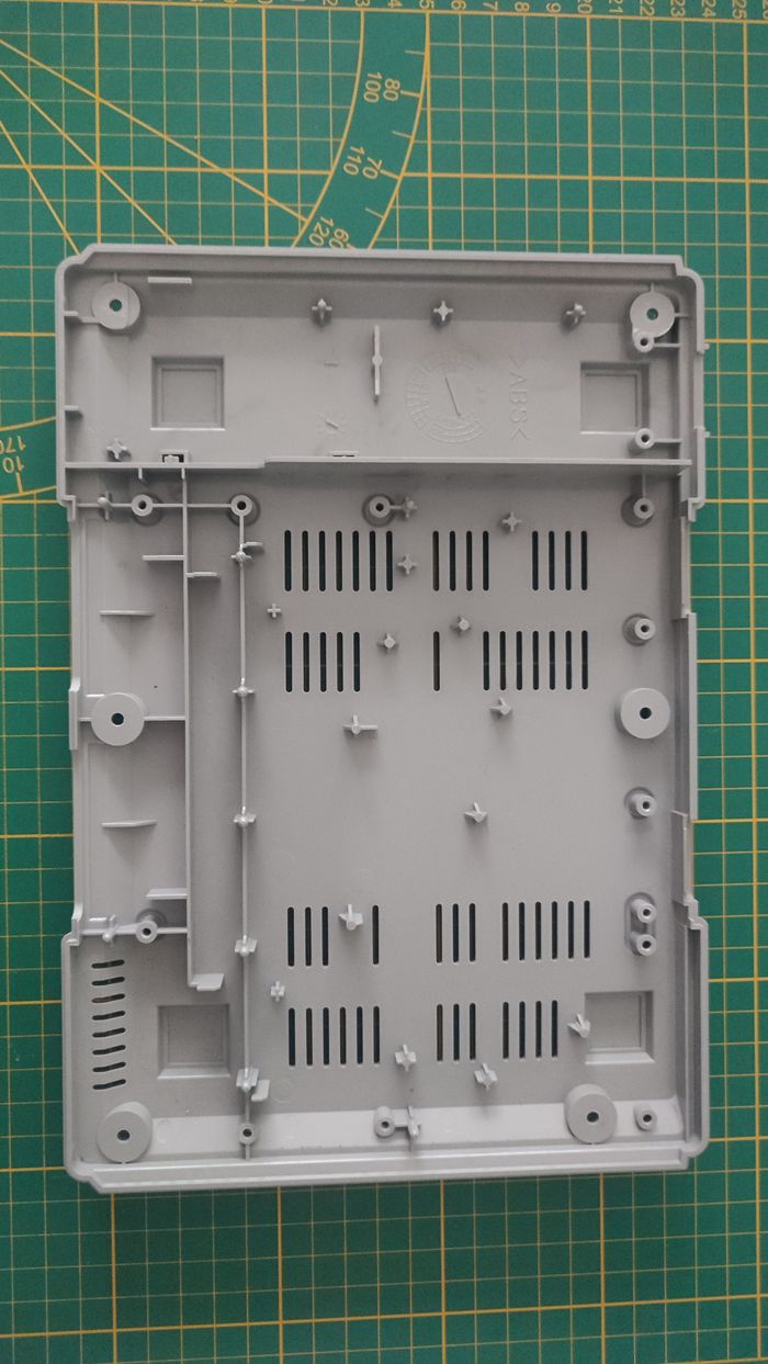 Plasturgie inférieure pièce détachée console de jeux Sony Playstation 1 Ps1 SCPH-9002 #E38 - photo numéro 2