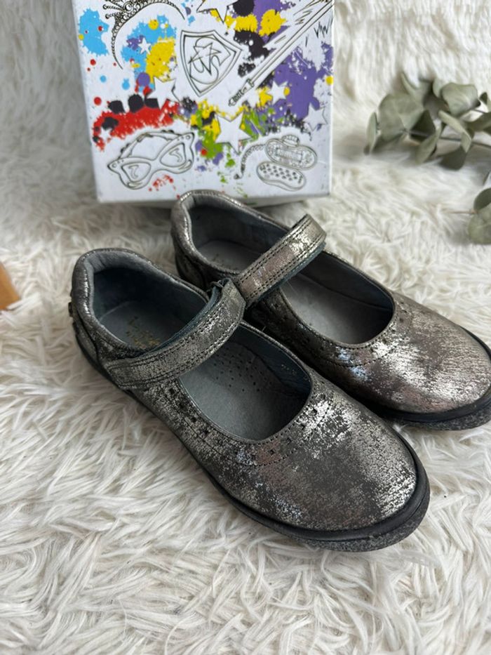 Paire de babies Bellamy taille 32 - photo numéro 3