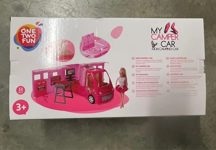 Mon camping car avec poupée et 11 accessoires.A partir de 3 ans - photo numéro 4