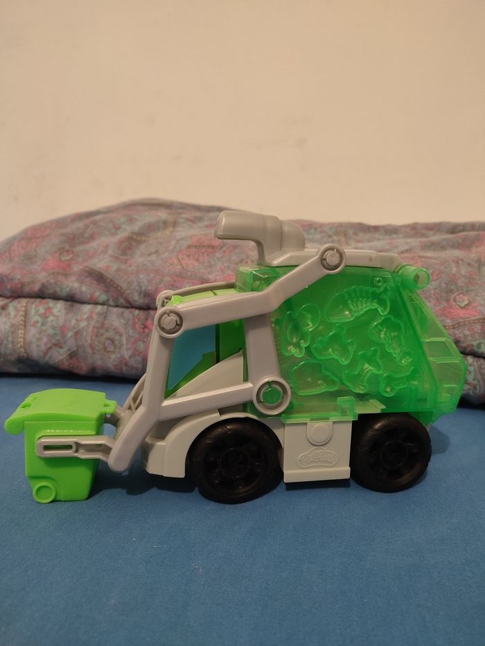 Camion poubelle play-doh