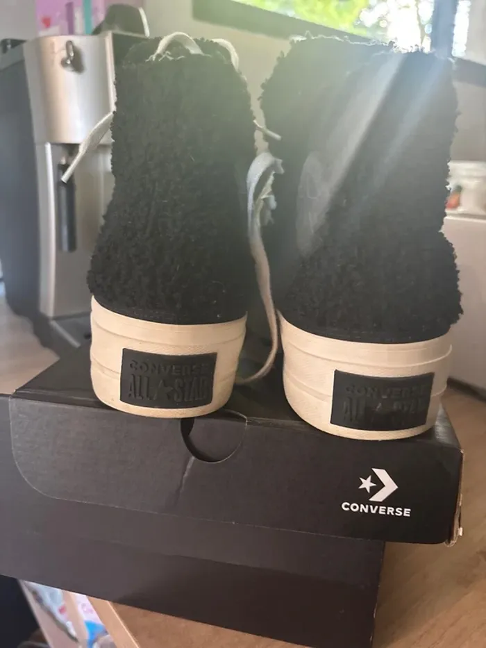 Converse plate-forme moumoute taille 37 - photo numéro 2