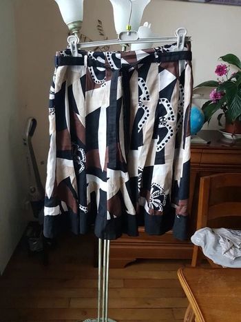Jupe motif géométrique taille 40