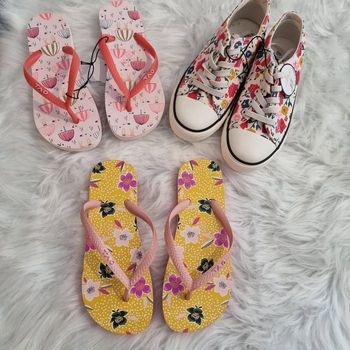 NEUFS🤩🥰🏷 lot tongs et baskets pointure 31 fille 🌺🌺🌺⚘️⚘️