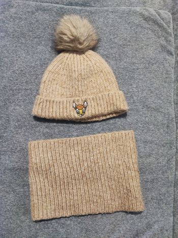 Ensemble bonnet et snood Bambi Disney taille 6/8 ans
