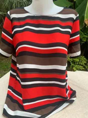 Blouse-teeshirt Yessica manches courtes taille 44