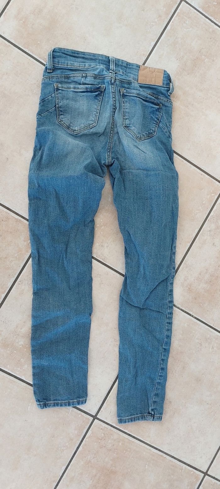 Jeans taille 32 - photo numéro 2