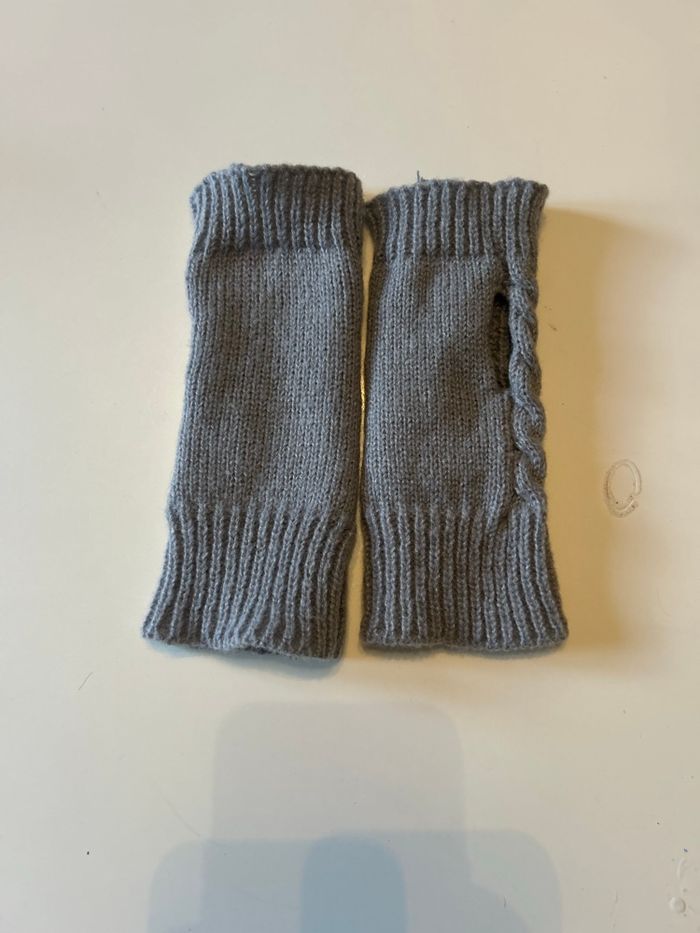 Belles mitaines NEUVES pour femme couleur gris - photo numéro 6