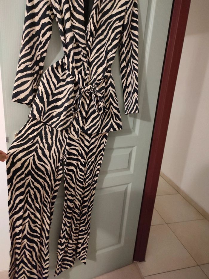 Ensemble tailleur Sateen taille 36 - photo numéro 2