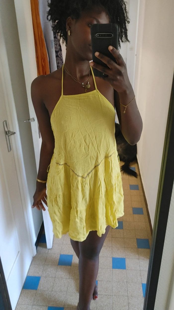 Mini robe estivale dos nu jaune poussin or - photo numéro 4