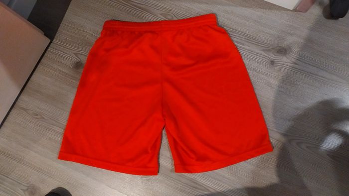 Short sport