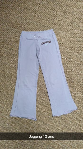 Jogging large