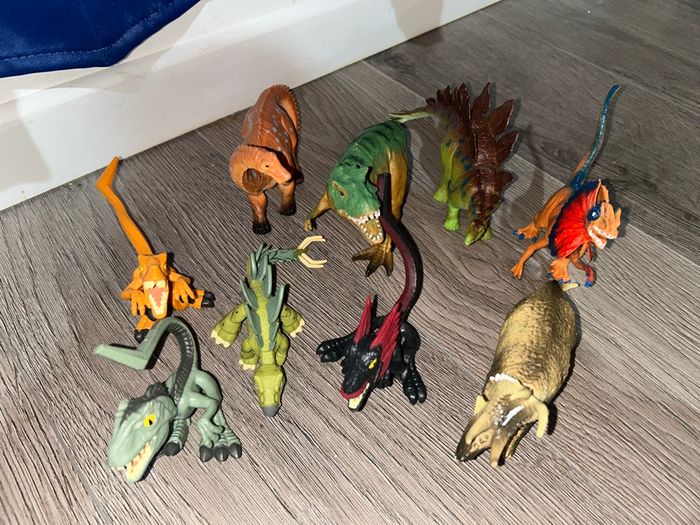 Figurine dinosaures