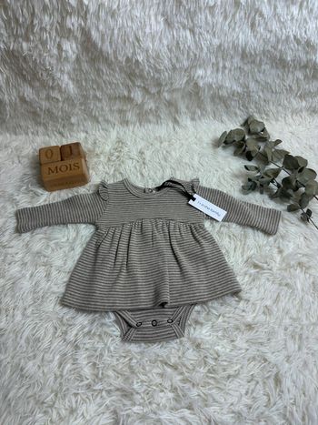 Robe taupe 1+ in the family taille 1 mois