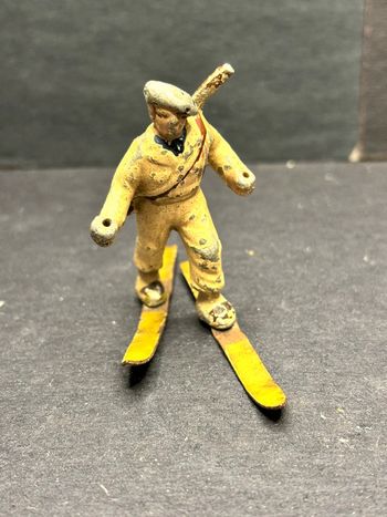 Figurine quiralu soldat vintage aludo en aluminium, chasseur alpin ski