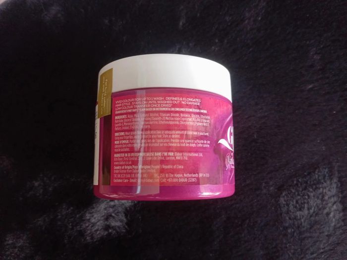 🎉 Deux Pots de Glam Me by Vatika Neufs 🎉 coloris Royal Mangenta valeur.30 € - photo numéro 5