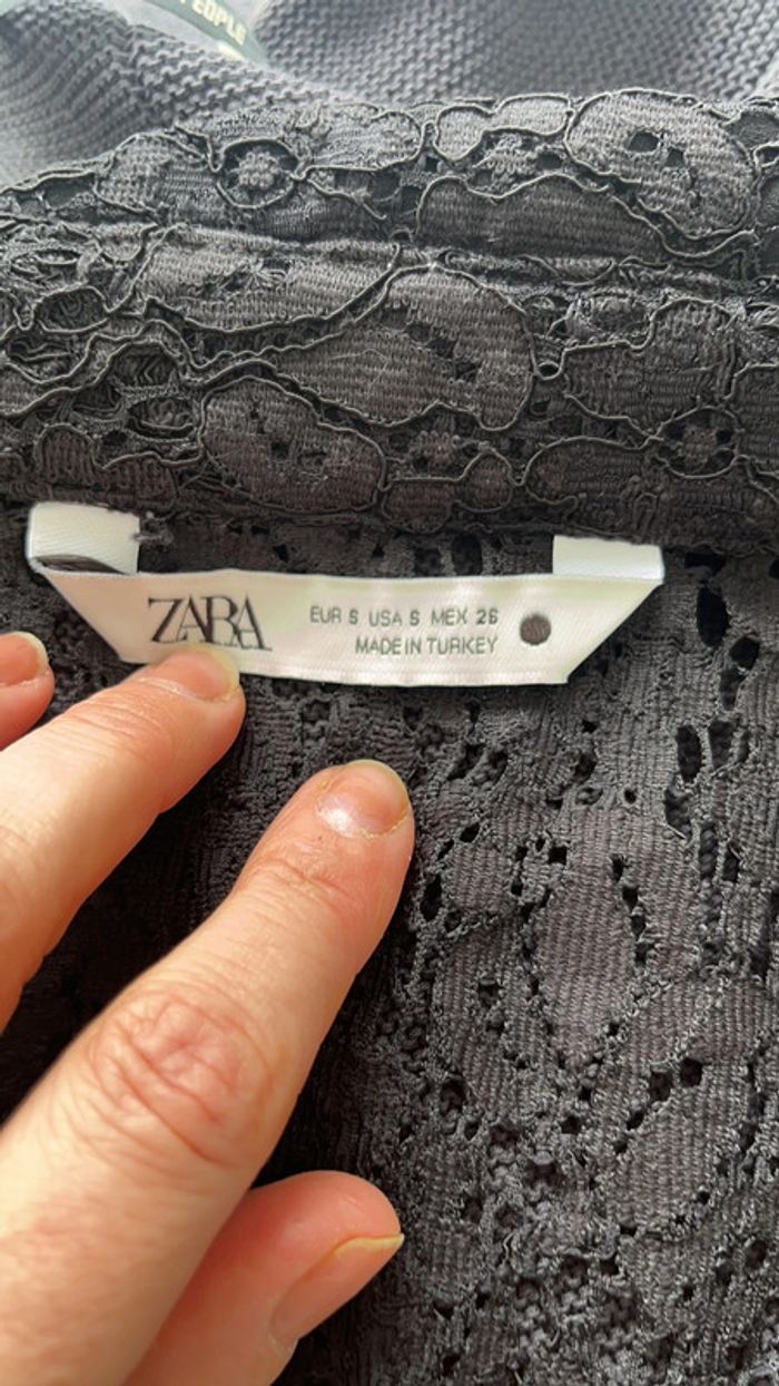 Chemisier noir en dentelles Zara  S comme neuf - photo numéro 4