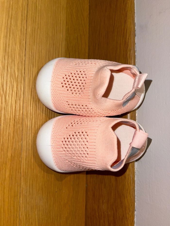 Chaussures neuves SHEIN taille 12,5 (EU 21) - photo numéro 2