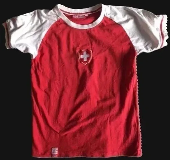 👕 t shirt équipe suisse de football 8 / 10 ans parfait état - photo numéro 3