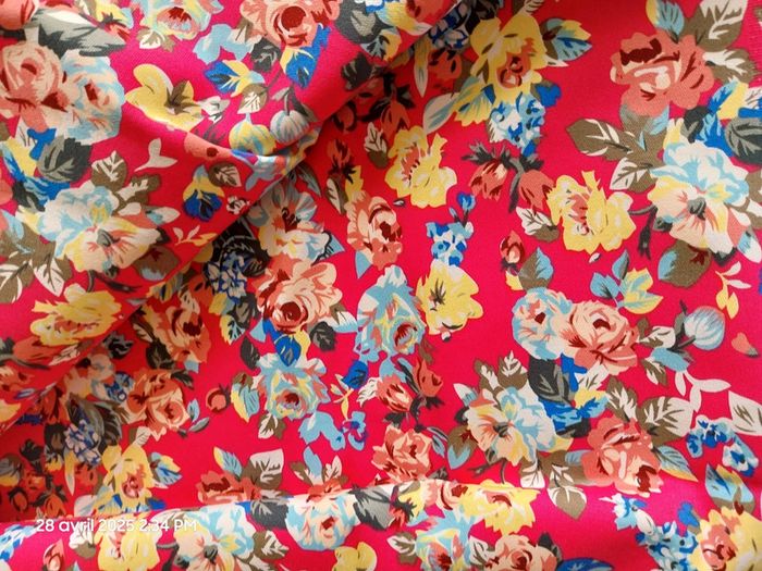 Coupon de 200 x 135 cm - Tissu stretch-gabardine Blumen Pink - Butinette - photo numéro 5