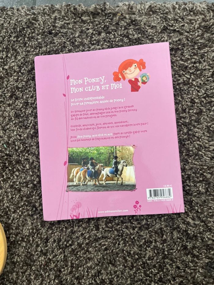 Livre Mon poney mon club et moi - photo numéro 2