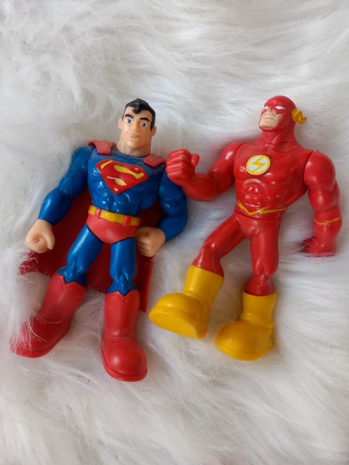 Lot figurines superman et flash