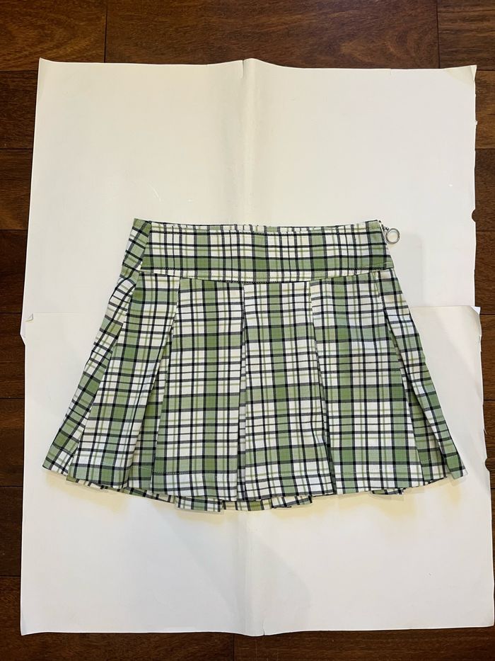 Jupe plissée courte à carreaux verte bershka taille xs - photo numéro 2
