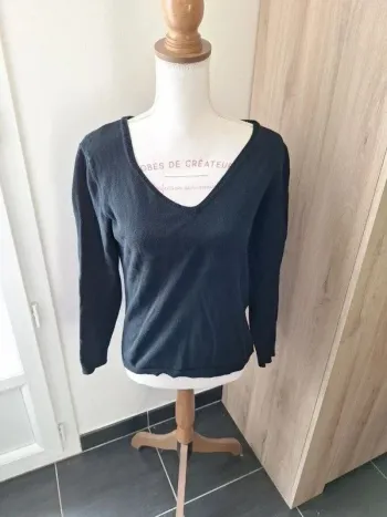 Pull noir