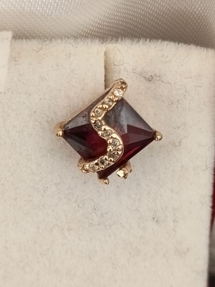 Boucles d'oreilles plaqué or. - photo numéro 4