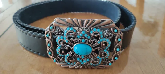 Ceinture neuve simili avec jolie boucle - photo numéro 3