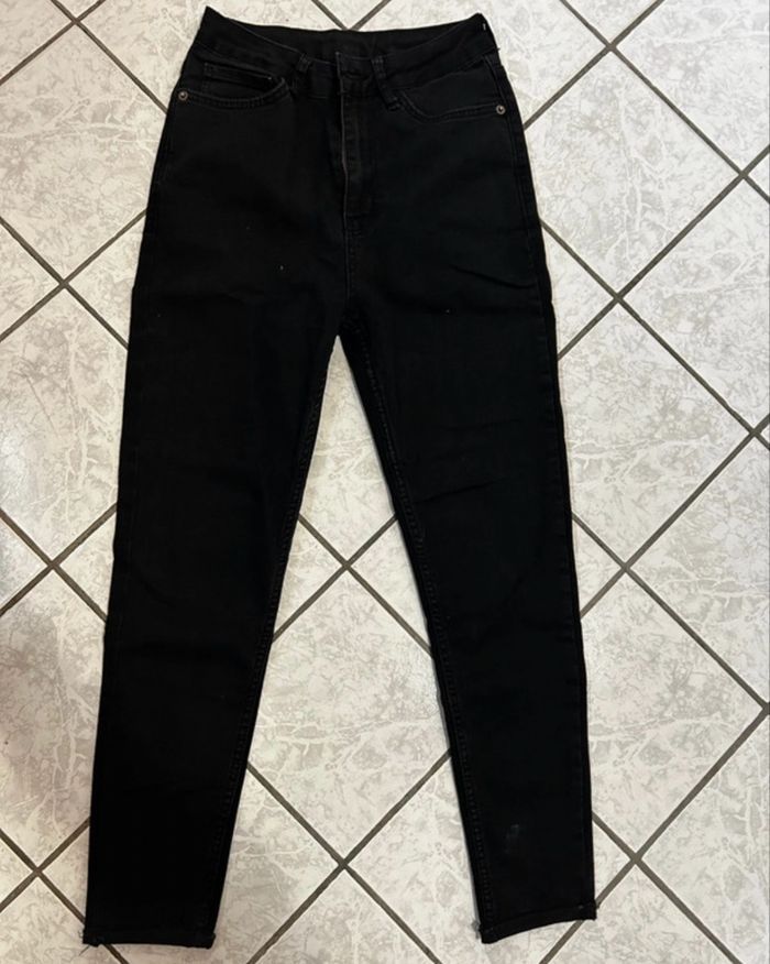 Jean skinny noir – Taille XS - Très bon état - photo numéro 1
