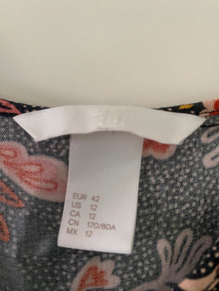 Combishort fleurie noir / orangé H&M Taille 42 - photo numéro 4