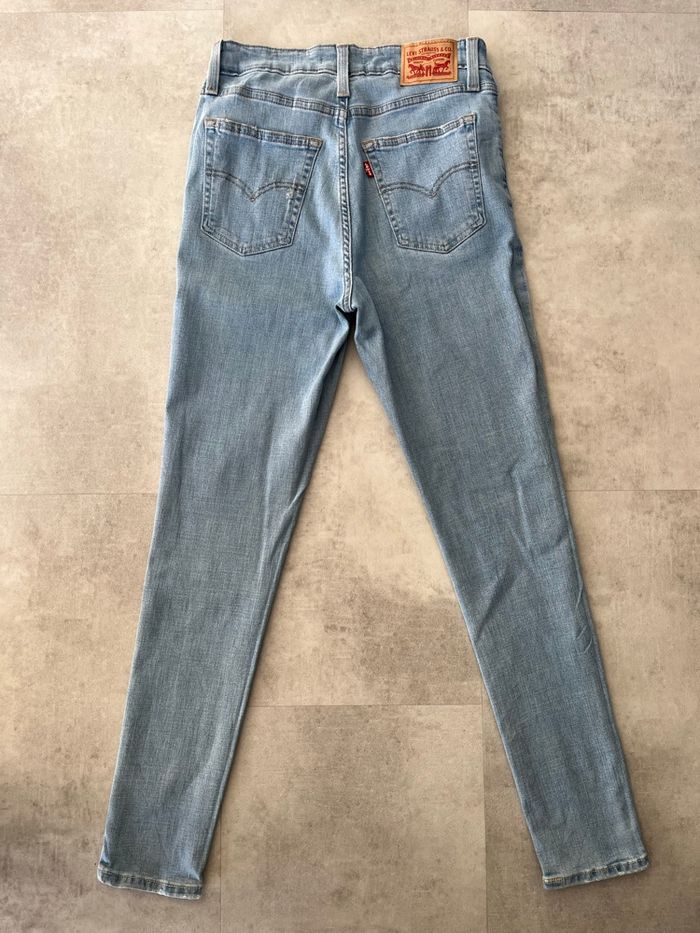 Jean Levi’s Femme – W28 - photo numéro 4