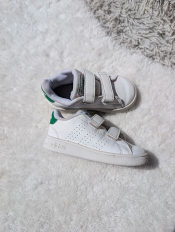 Basket adidas t.22