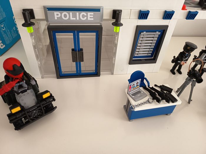 Playmobil poste de police - photo numéro 5